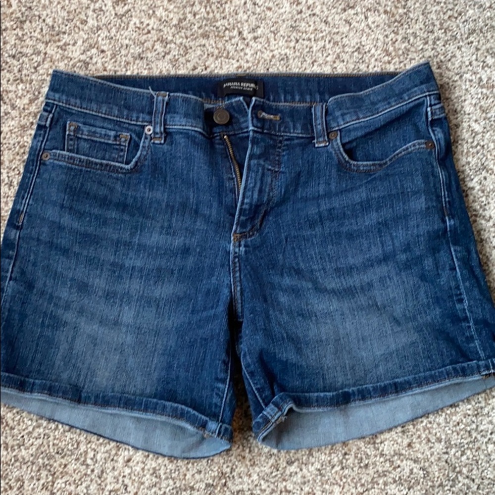 Banana Republic Jean shorts size 6 / 28